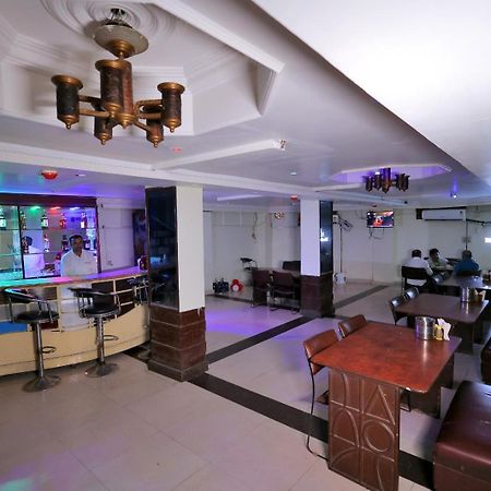 Hotel Paradise Kanpur Exterior photo